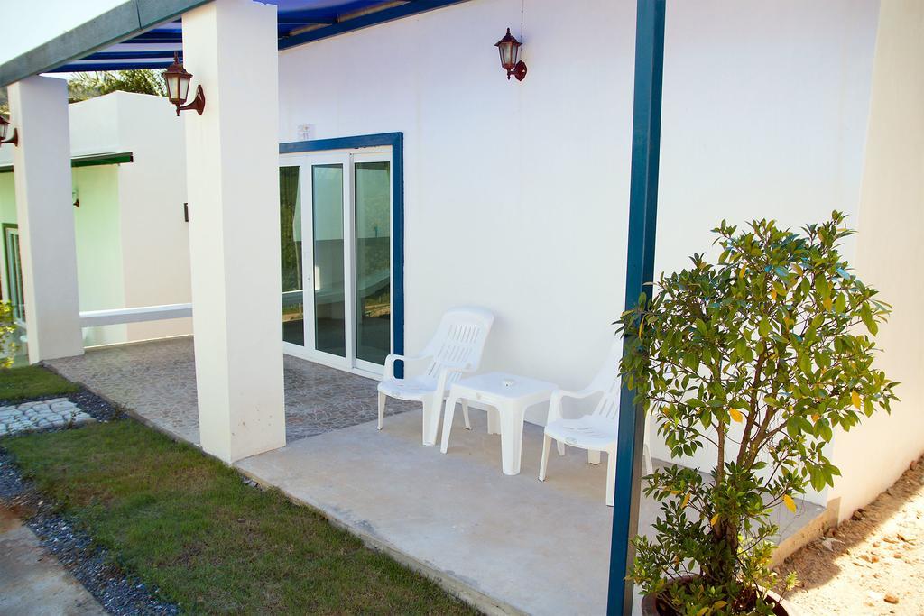 Keereelay Hotel Koh Lanta Bagian luar foto