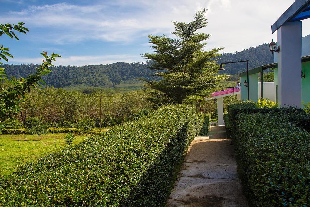 Keereelay Hotel Koh Lanta Bagian luar foto