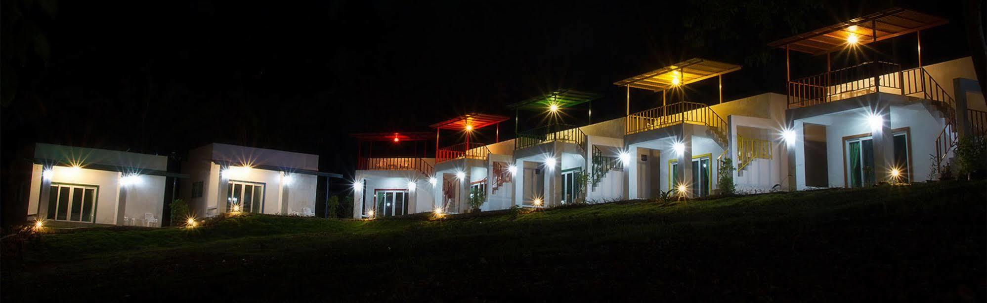 Keereelay Hotel Koh Lanta Bagian luar foto